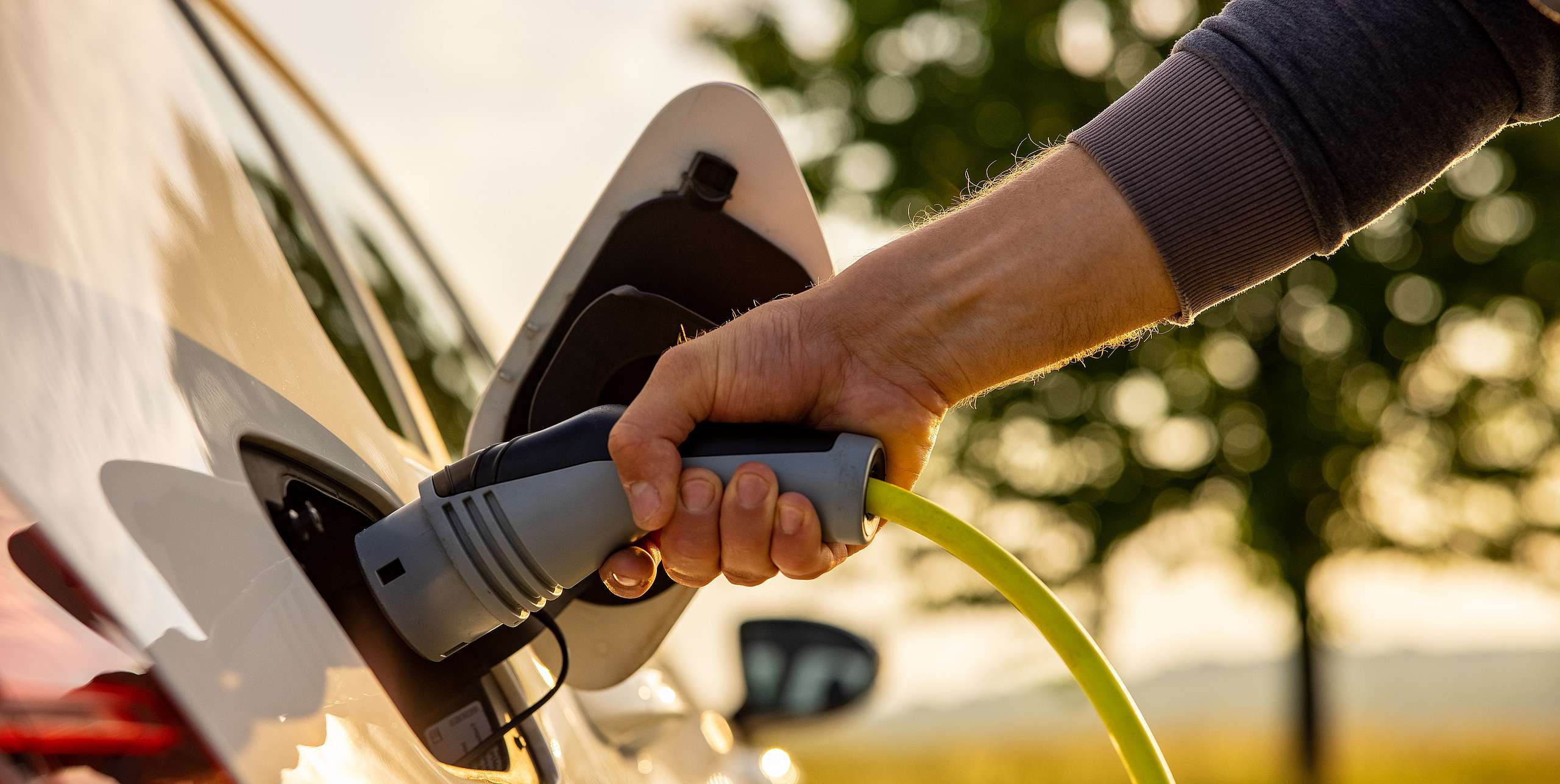 E-Mobility fördern mit Leasing von Ladestationen mit grenke