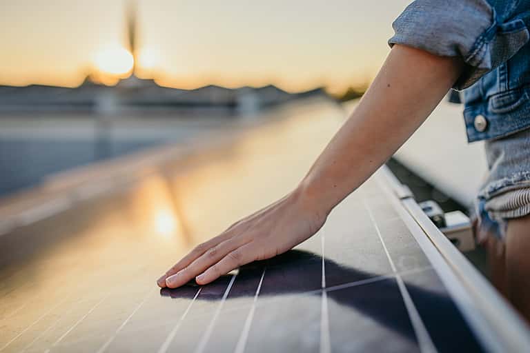 Photovoltaik Leasing mit grenke erleben – Kosteneinsparung, Flexibilität und Nachhaltigkeit